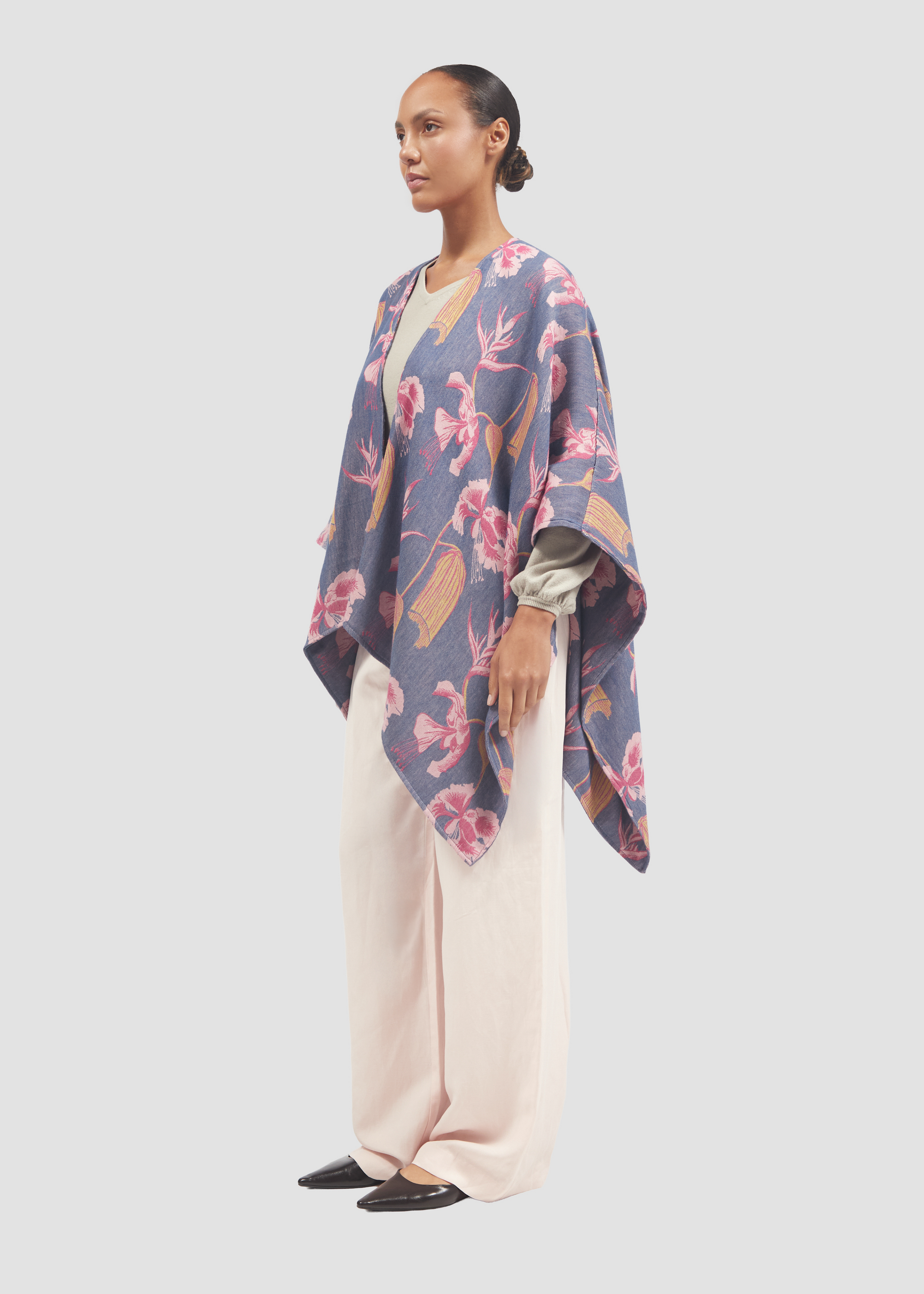 Heliconia | Wool & Cashmere Shawl