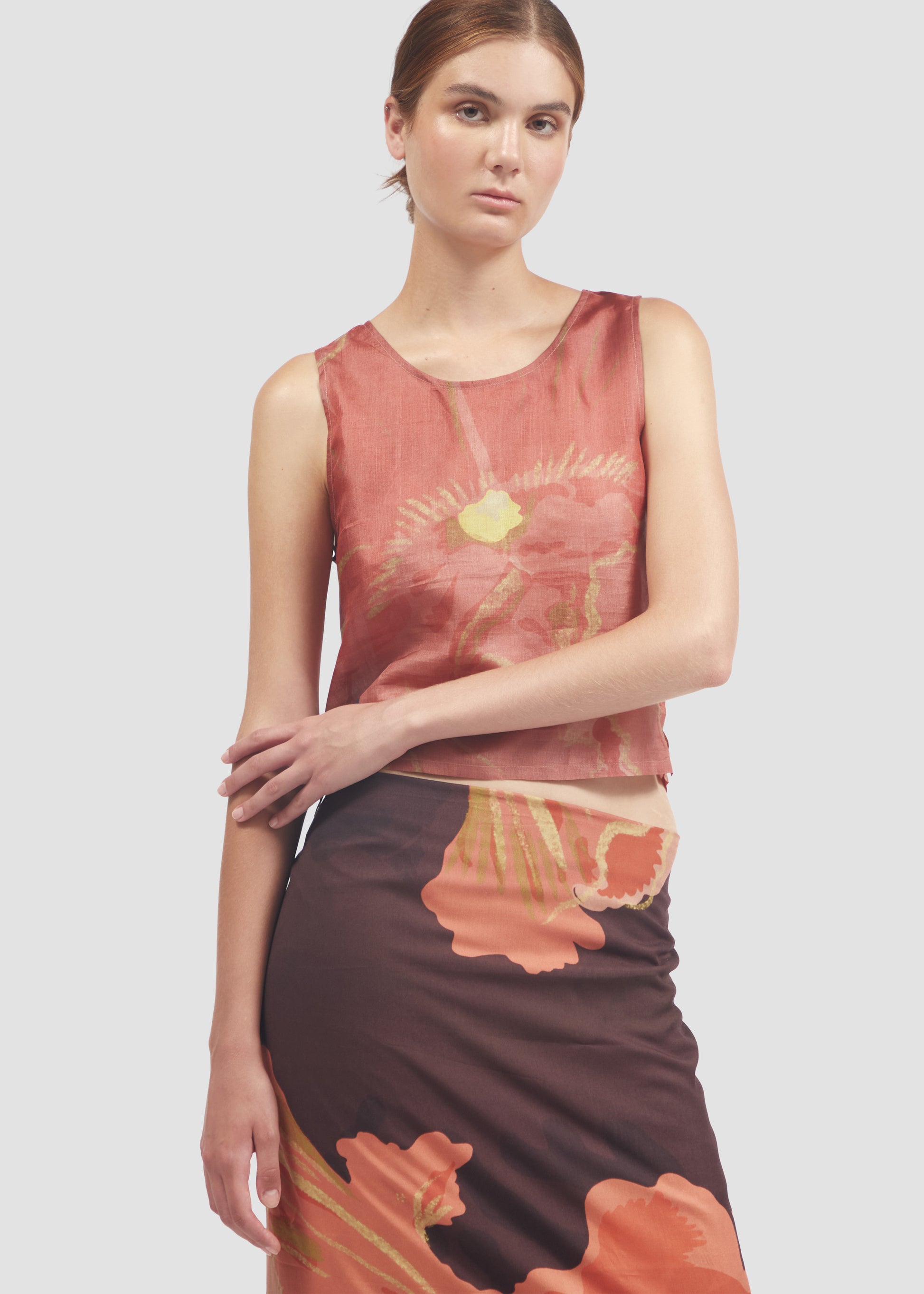Muscifera | Silk Sleeveless Top