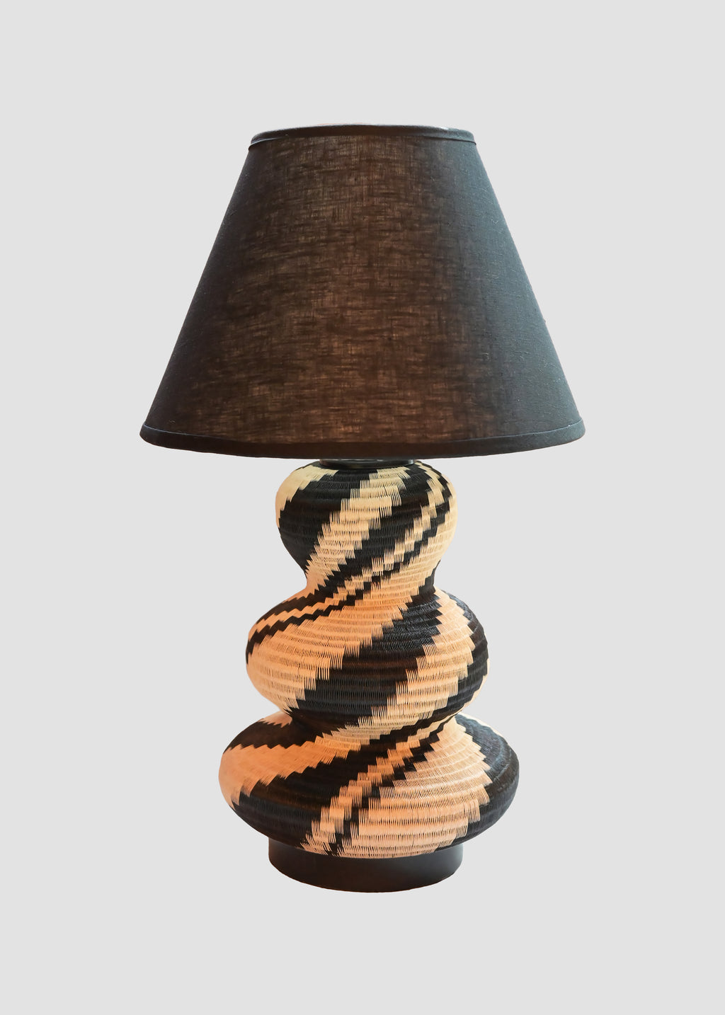 Chimaera | Werregue Black & Beige Table Lamp